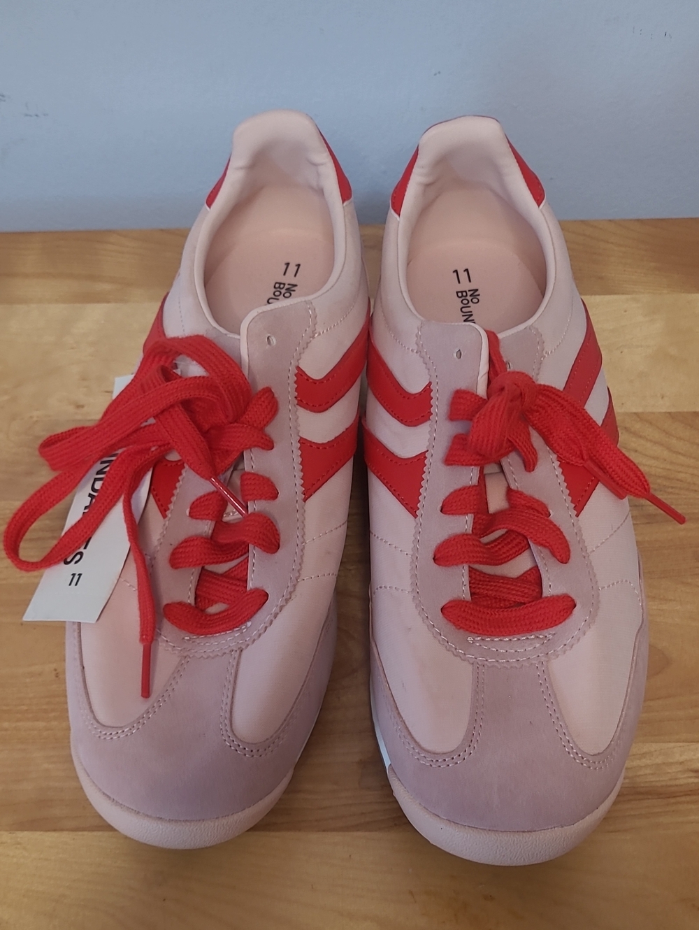 No Boundaries Pink and Red Retro Style Women's Sneakers